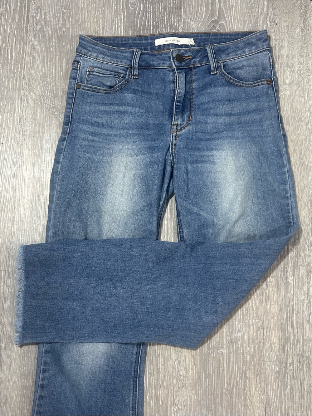 Disclosed Size 5/27 Cropped Bootcut Jeans Medium Wash Raw Frayed
Hem Stretch
